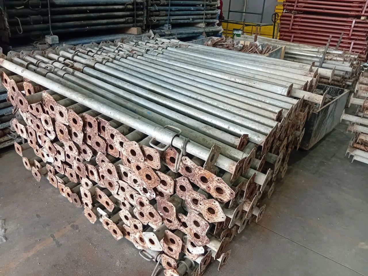 Escoras Metalica 3,20M USADAS