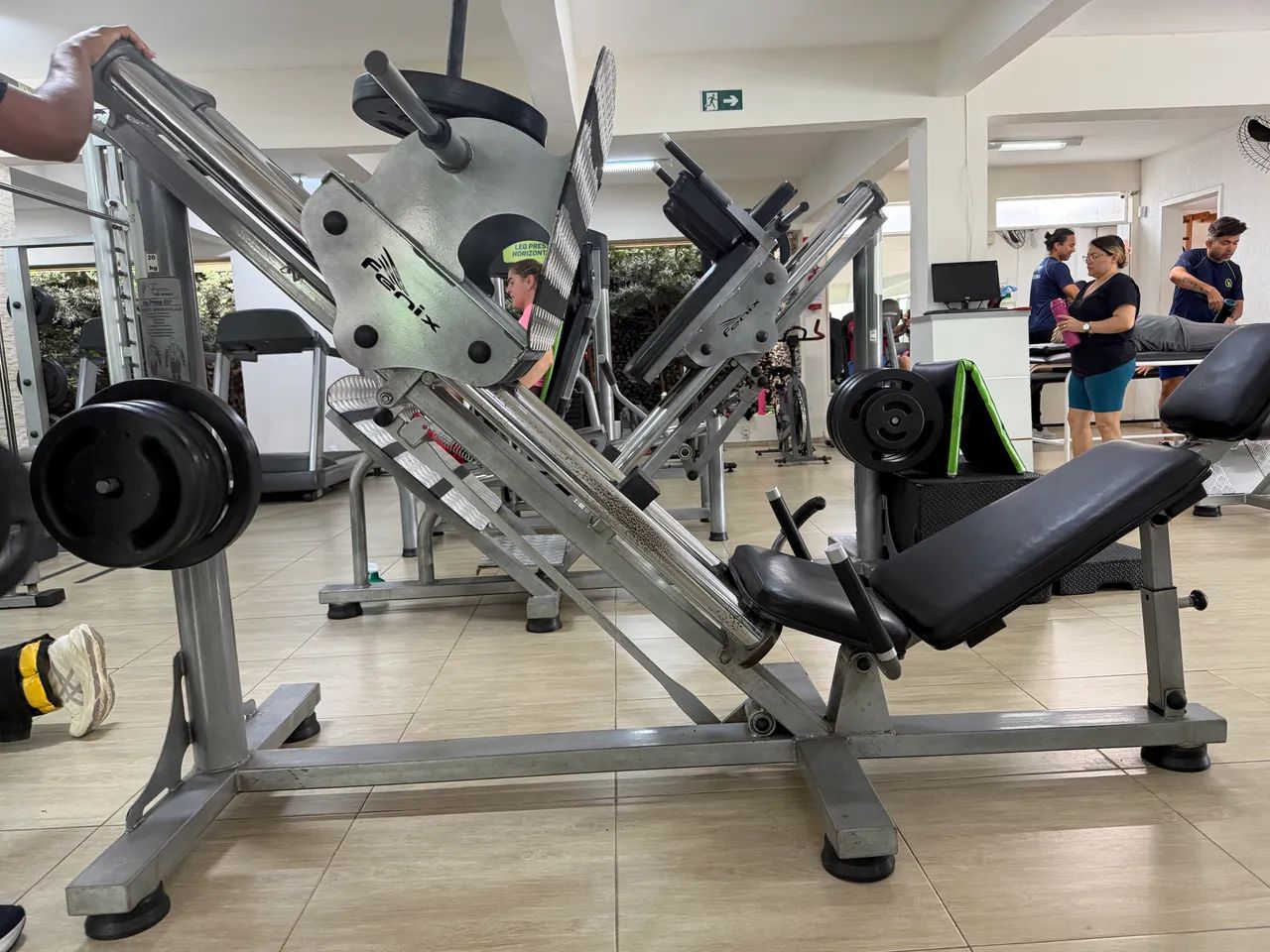 Cadeira Adutora, Flexora em pé e Leg 45º - Foto 5