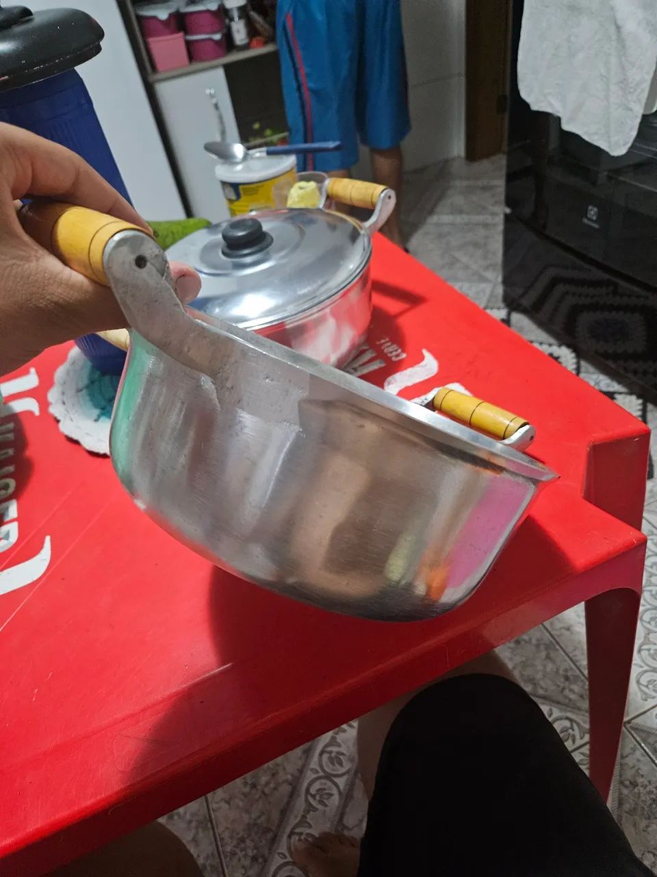 2 Panelas de Alumínio batido com Tampa - Foto 4