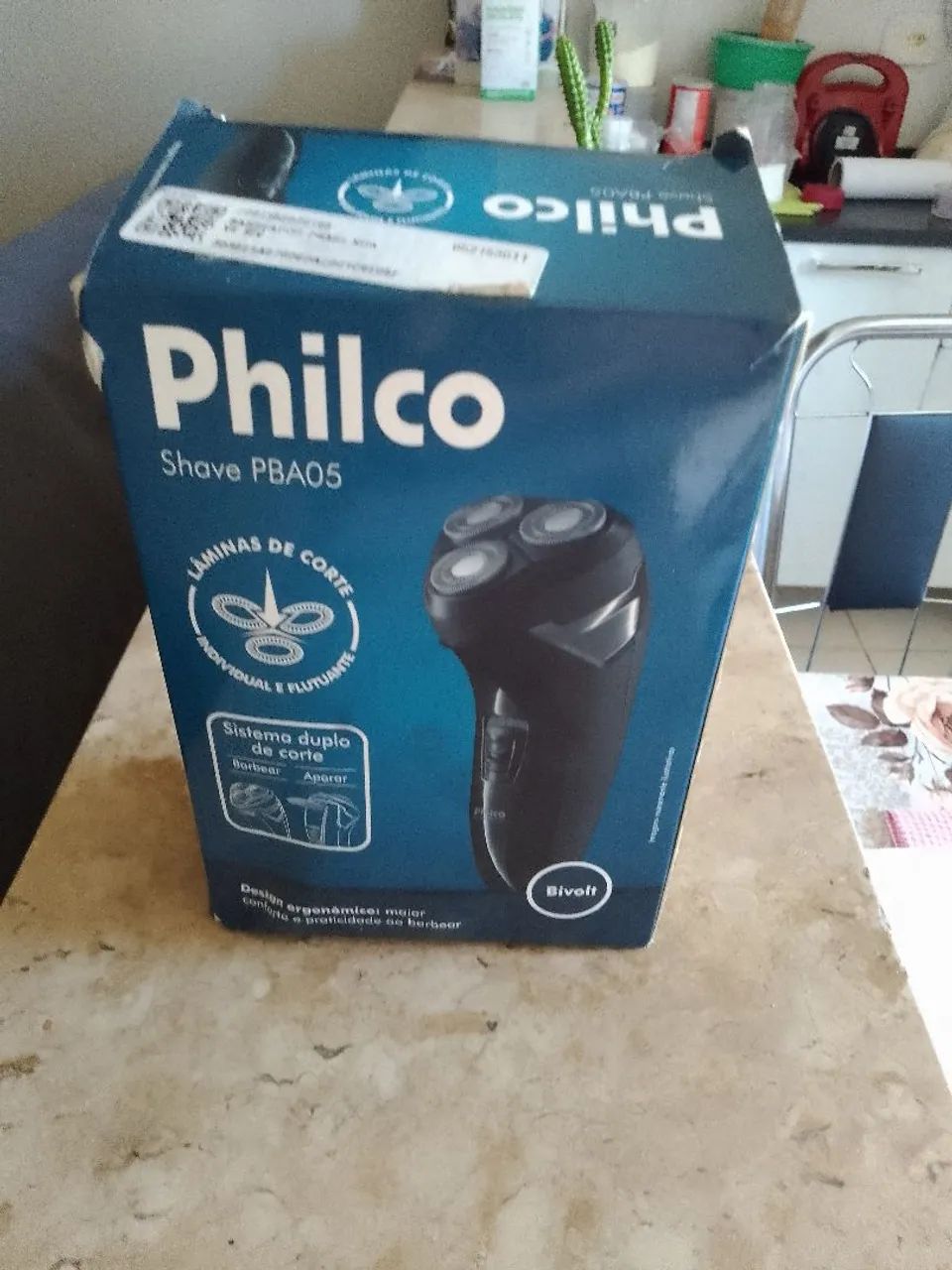 Vende se barbeador Philips 
