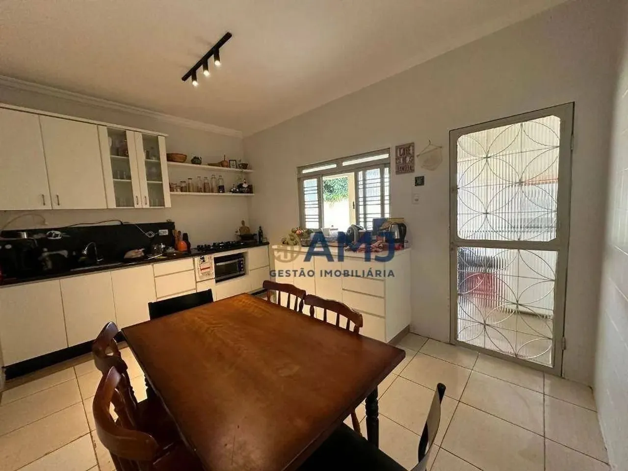 Casa à venda - Vila Itatiaia - Goiânia/GO