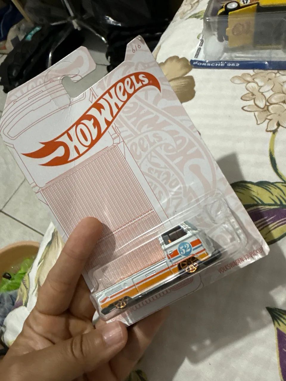 Hot wheels volkswagen t2 pickup laranjada - Foto 3