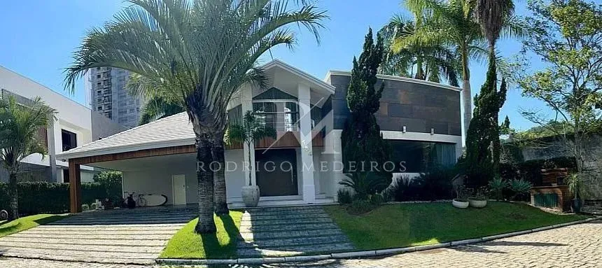 Casa 600 m², 4 Suítes, Mobiliado - Itajaí/SC