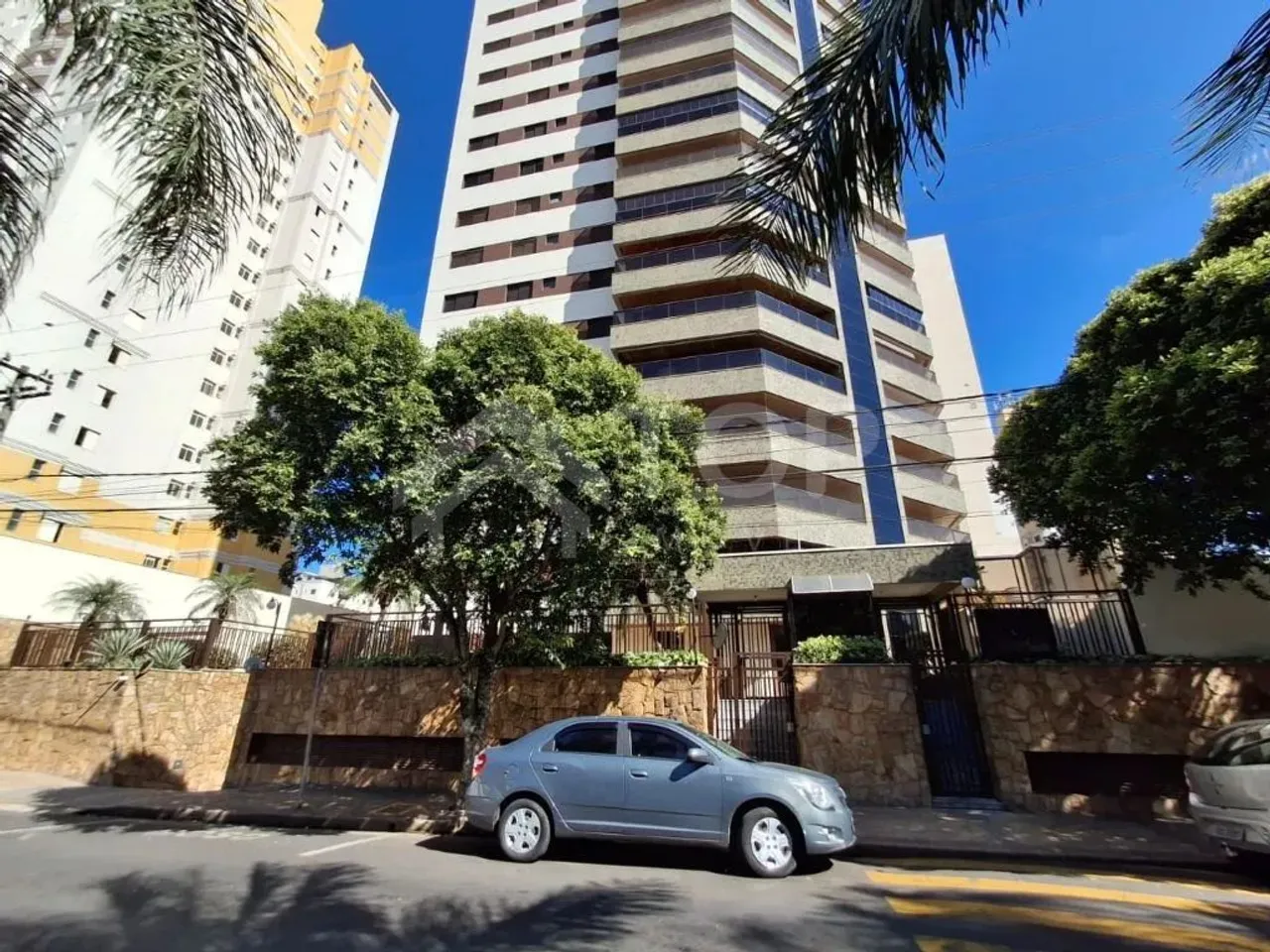 Lindo apartamento de luxo com 4 suítes no centro da cidade