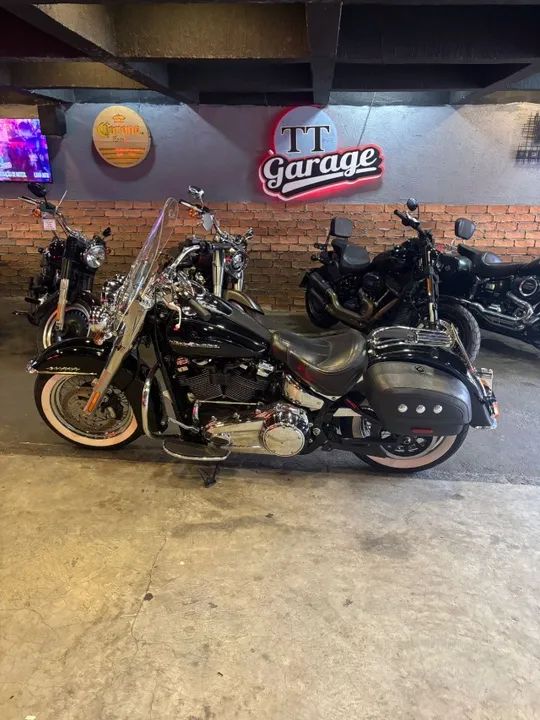 Deluxe 2018 Linda