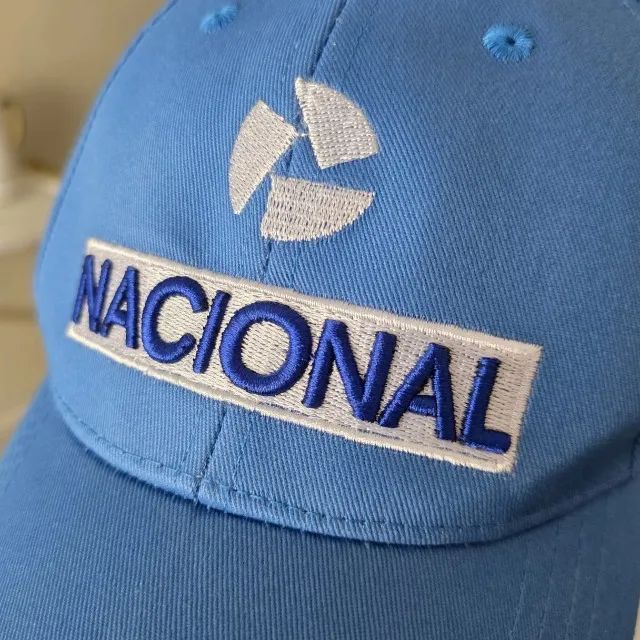 Boné Importado Logo Bordada e Autógrafo bordado Ayrton Senna - Foto 3