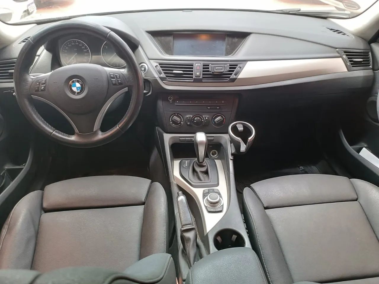 BMW X1 ANO 2012 LINDA / IPVA 2025- ONLY MOTORS - Foto 4