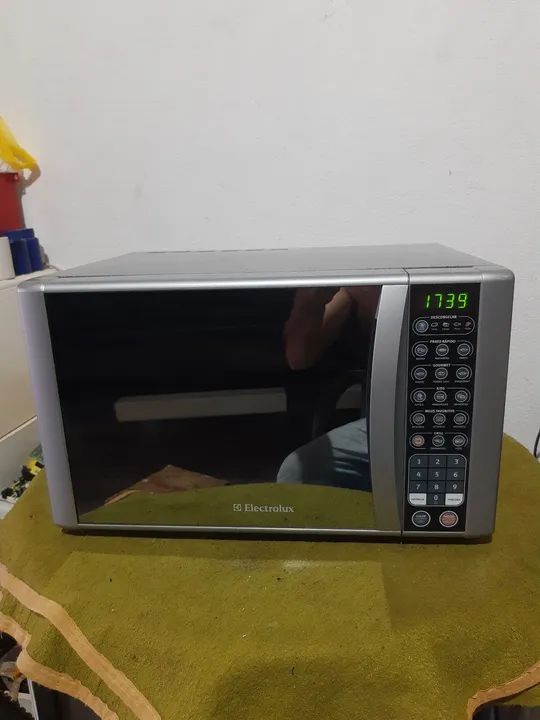 Microondas Electrolux Gril Espelhado 31 Litros 