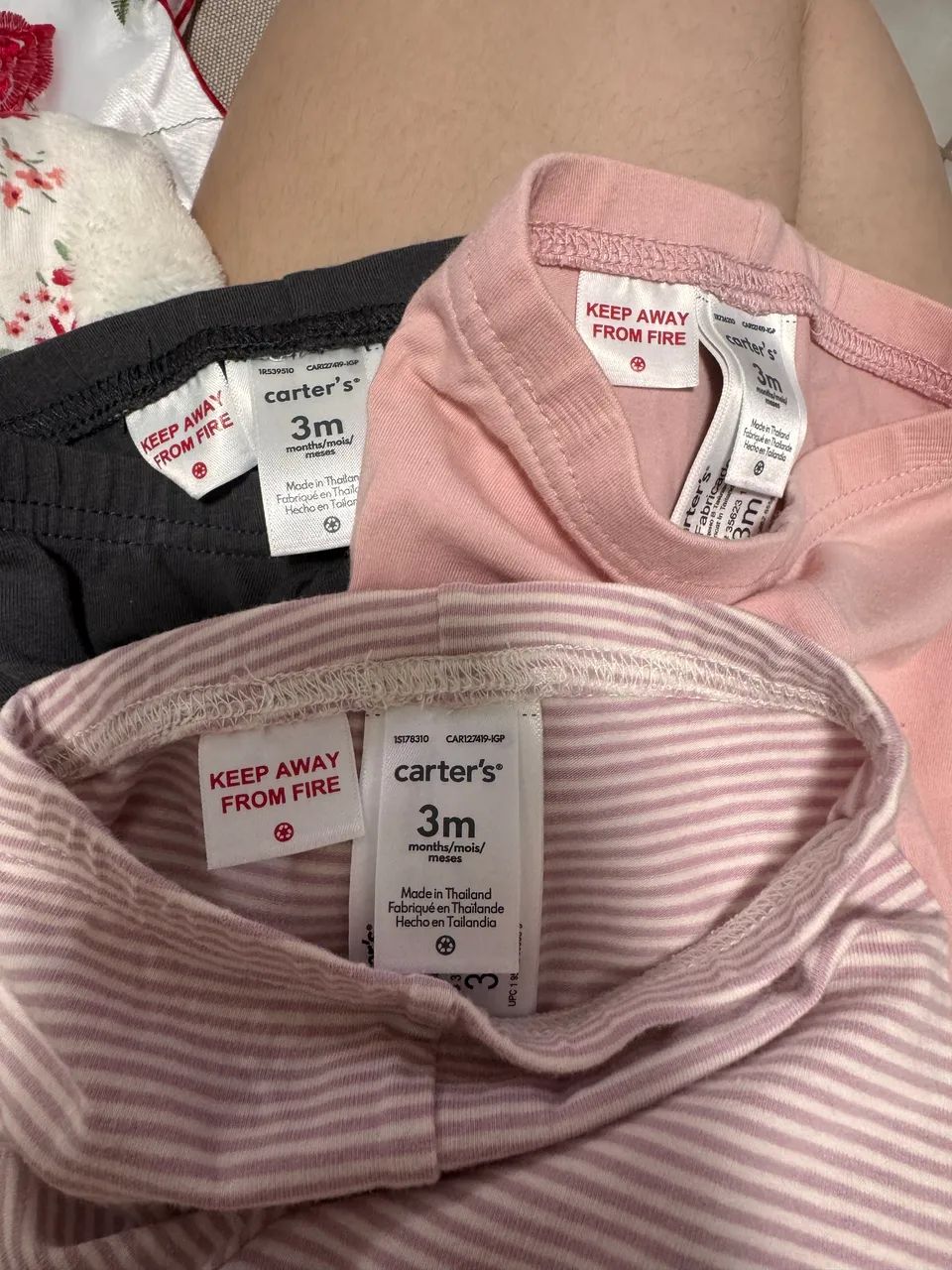 Trio de calças Carters 3 meses - Foto 2