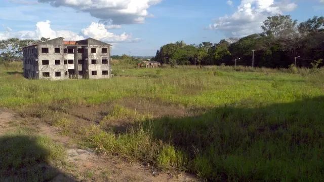 Excelente Negócio ! Prédio em Ji Paraná com 24 apartamentos faltando acabamento - Foto 2