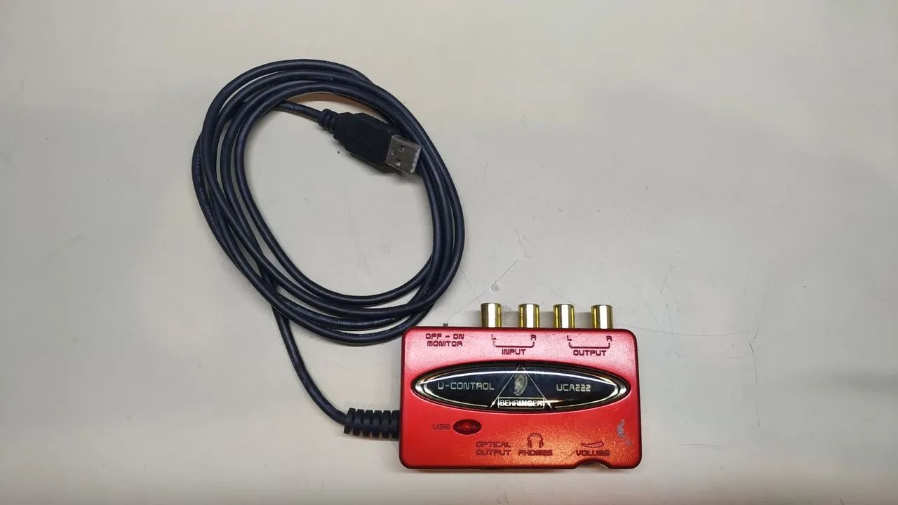 Interface de áudio USB Behringer UCA222