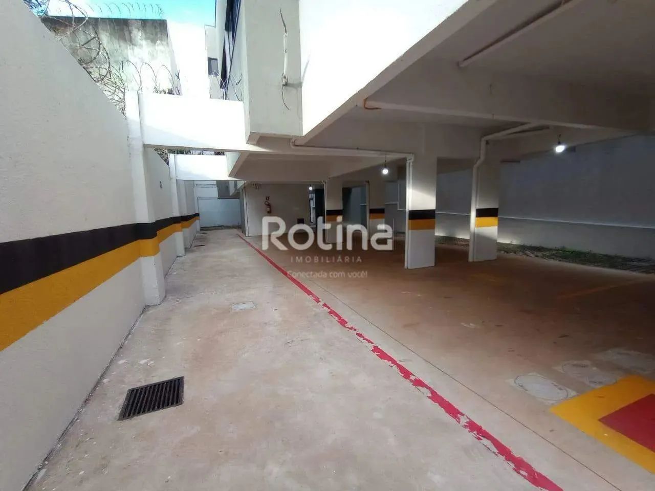 Apartamento para alugar, 2 quartos, Umuarama - Uberlândia/MG - Rotina Imobiliária - Foto 2