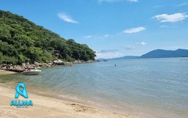 Terreno na Enseada do Brito - A 40m do Mar - Foto 2