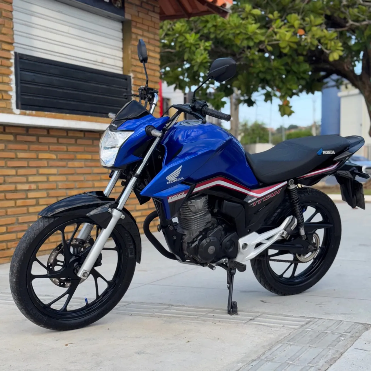 Titan 160 2021 Emplacado 25 financiar 48x financia zero de entrada