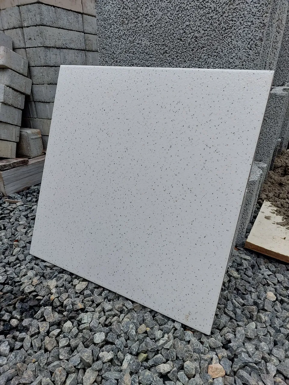 Piso cerâmico 20 m²