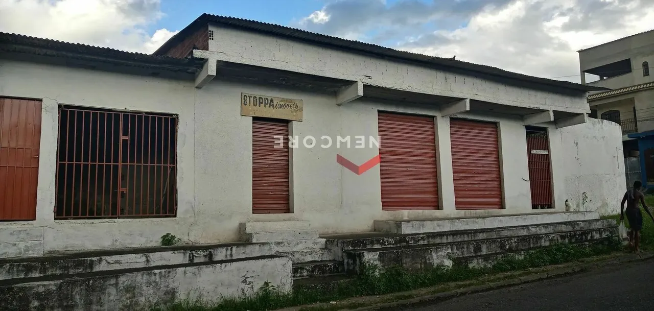 Galpão em Rua Pedro da Cunha - Amendoeira - São Gonçalo/RJ