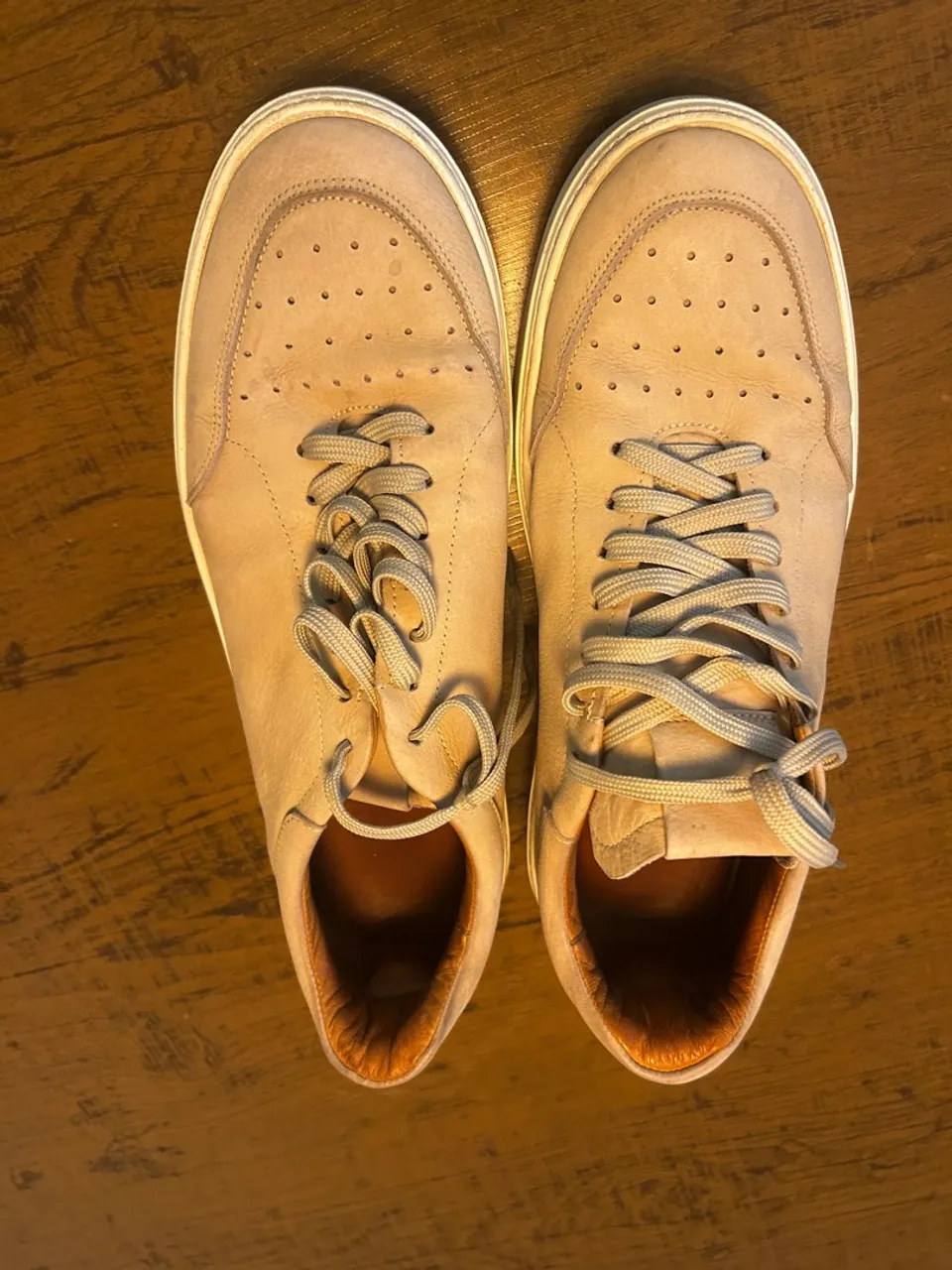 Tênis Casual Bege - Conforto e Estilo