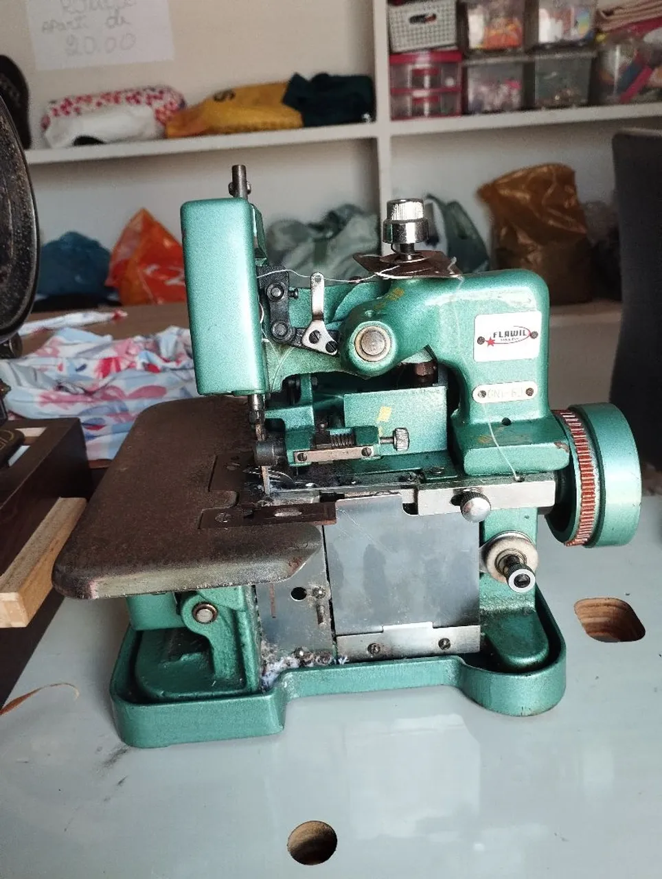 Máquina de Costura owerloque portátil
