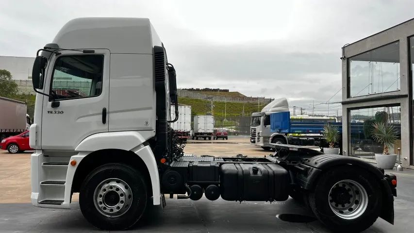 Vw 19.330 Constellation 2023 Baixa Km Apenas 119 Mil - Foto 9