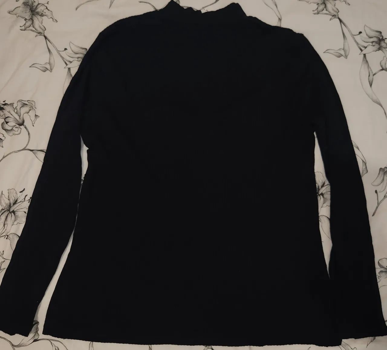 Camiseta de zíper preta - Foto 2