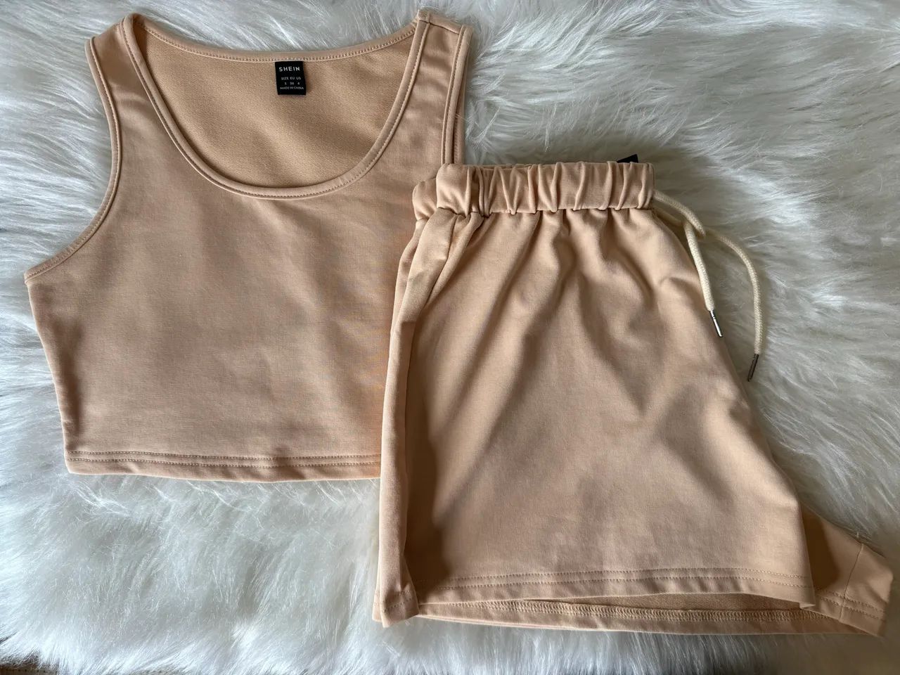 conjunto bege básico regata e shorts shein P - Foto 3