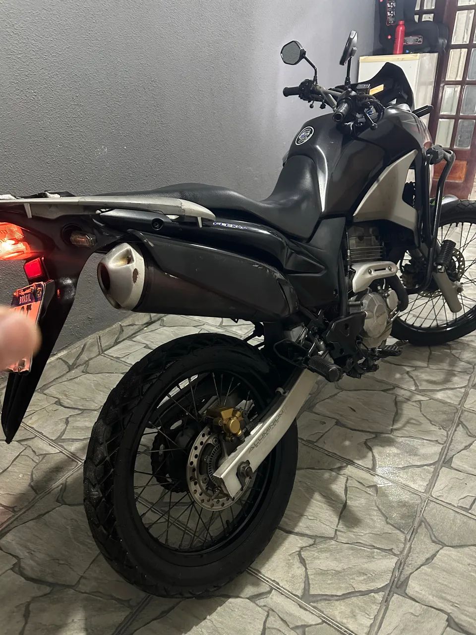 Xre 300