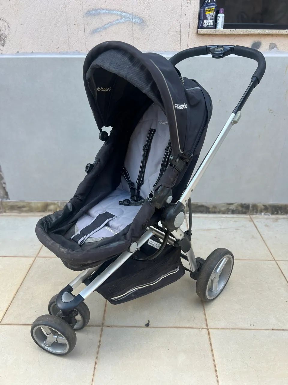 Carrinho Kiddo + Bebê Conforto Original - Excelente Estado  - Foto 2