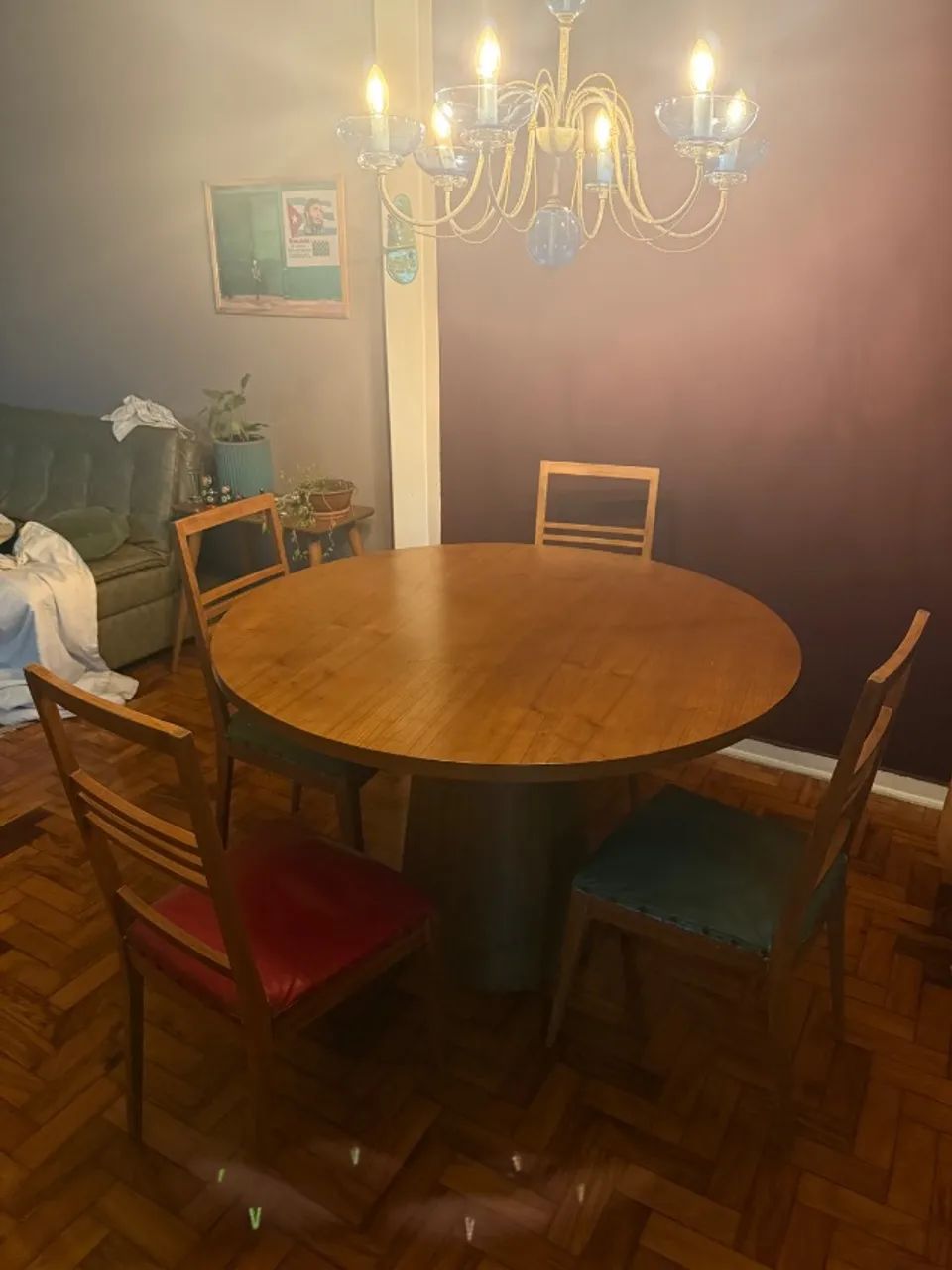Mesa de jantar e cadeiras + 02 cadeiras jardim grátis  - Foto 2