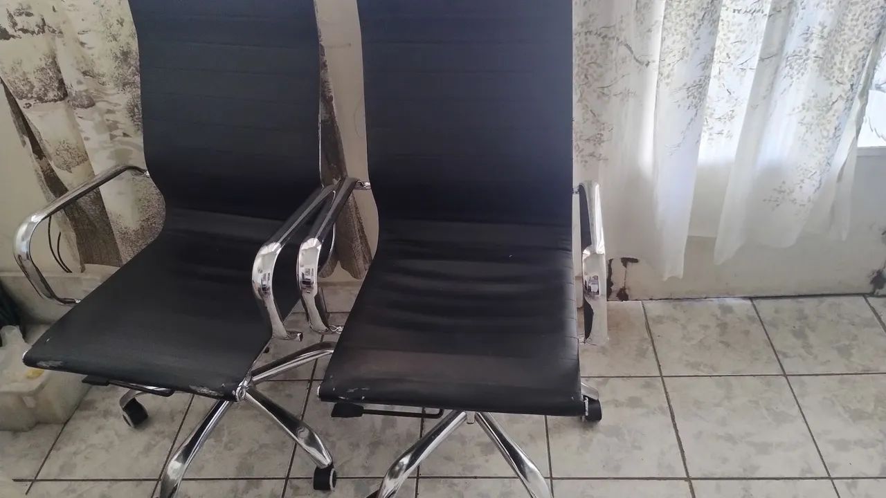 Cadeiras de escritório 