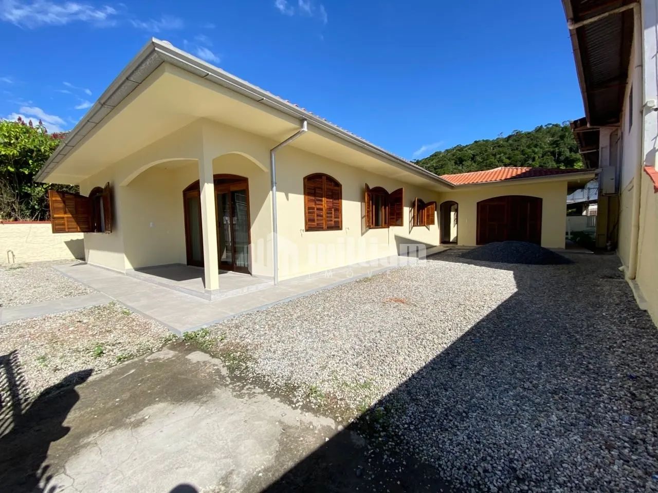 CASA COMERCIAL PARA LOCAÇÃO - ÁGUAS CLARAS