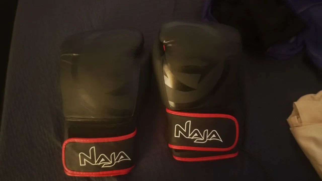 Luva de box naja original semi nova