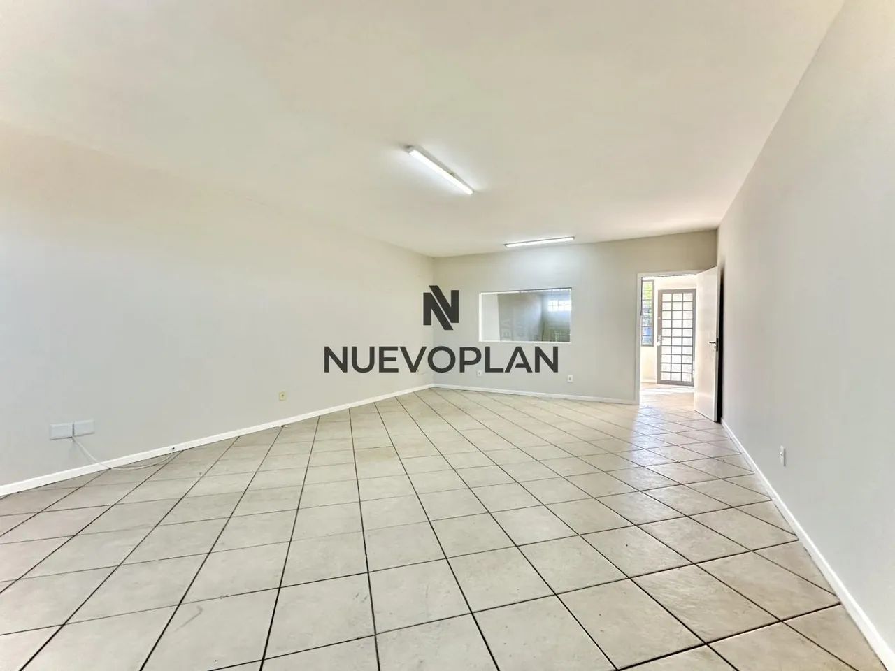 Sala Comercial para Venda em Curitiba, Santa Cândida, 1 banheiro, 3 vagas - Foto 6