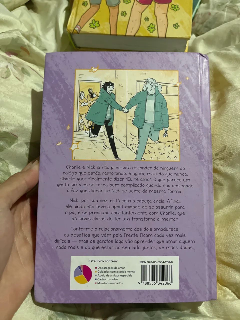 Livro Heartstopper Vol.4  - Foto 4