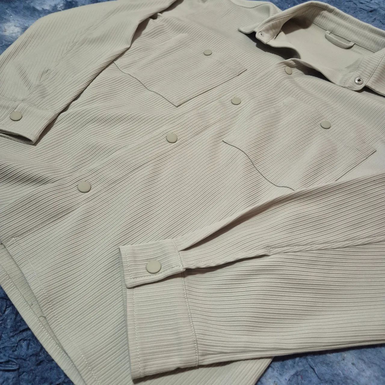 camisa zara texturizada bege M - Foto 3