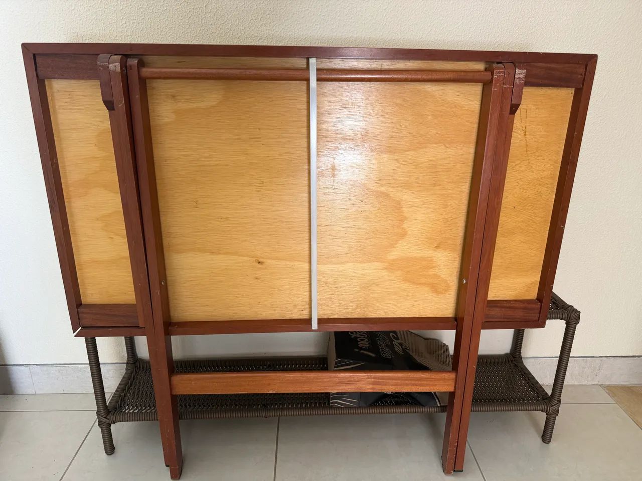 Mesa de Madeira Dobrável Grande Resistente - Foto 3