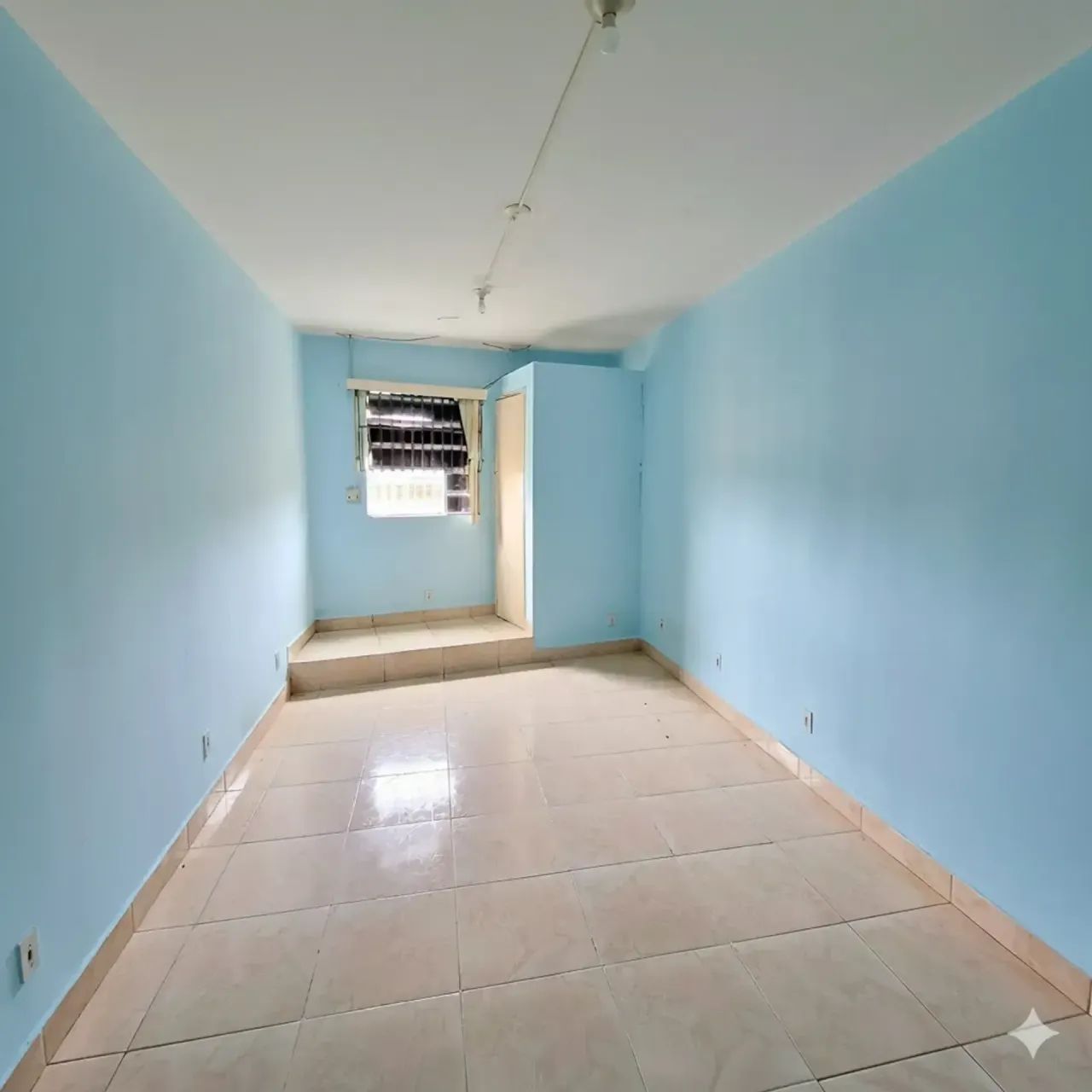 Sala comercial no coração de Nilópolis R$ 65.000