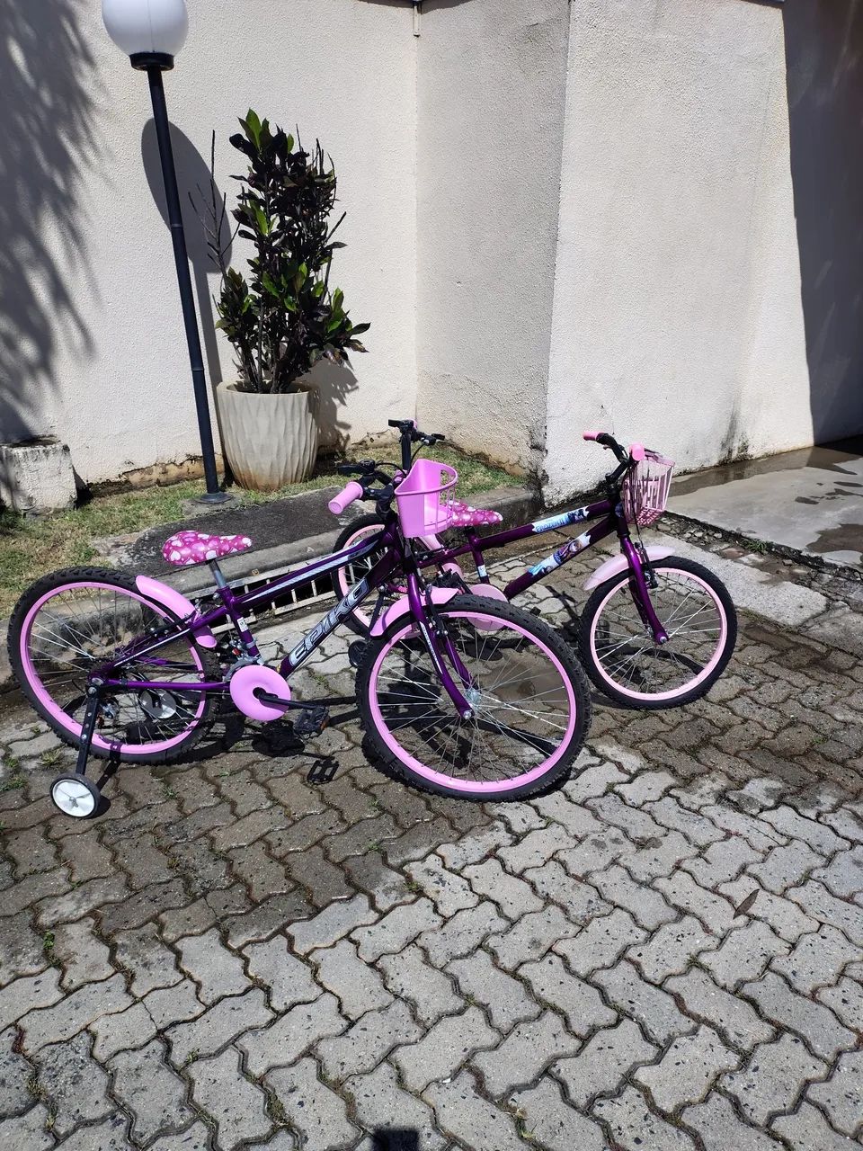 Vende-se 2 bicicletas aro 20 e 24 
