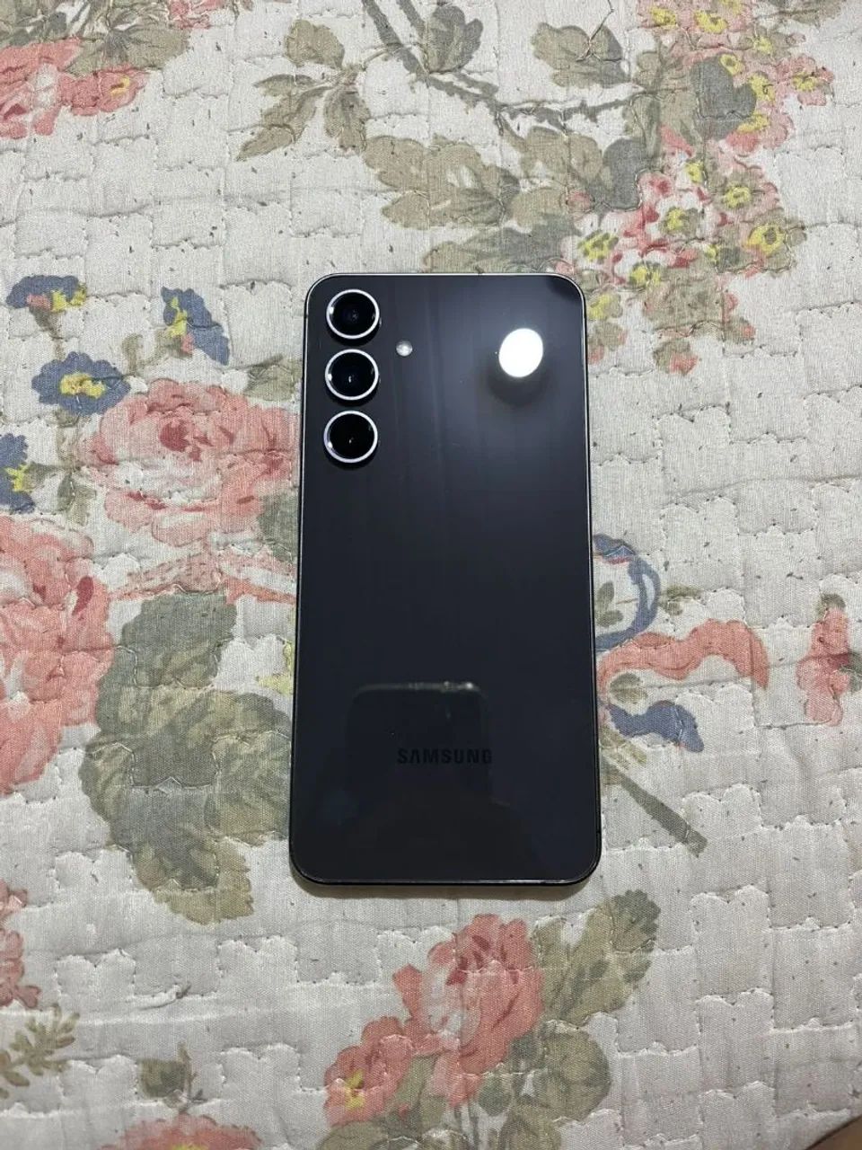 Samsung S24 FE 