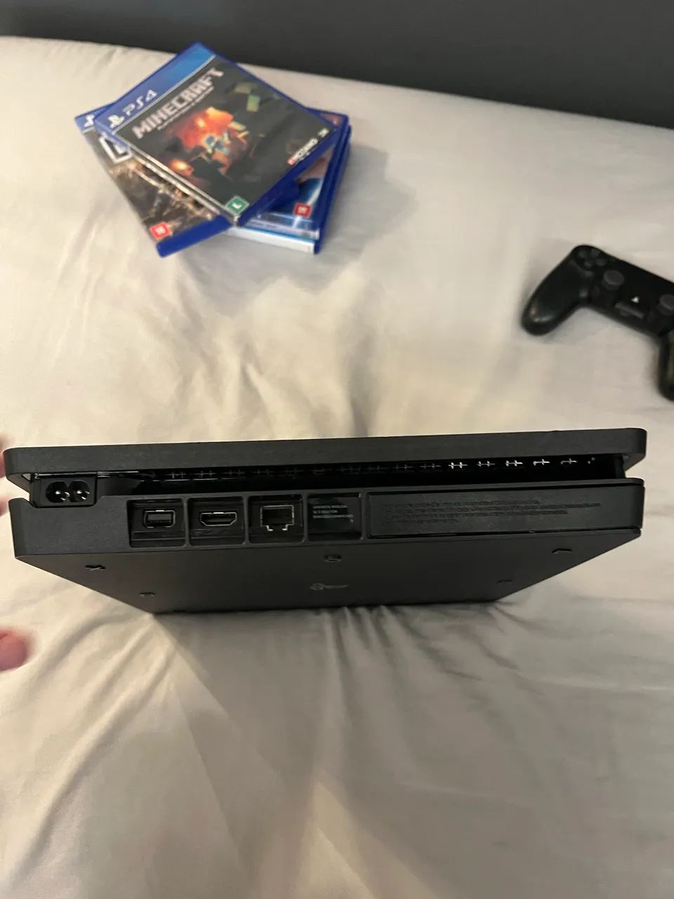PS4 Slim 1TB + 2 Controles e 5 Jogos  - Foto 4