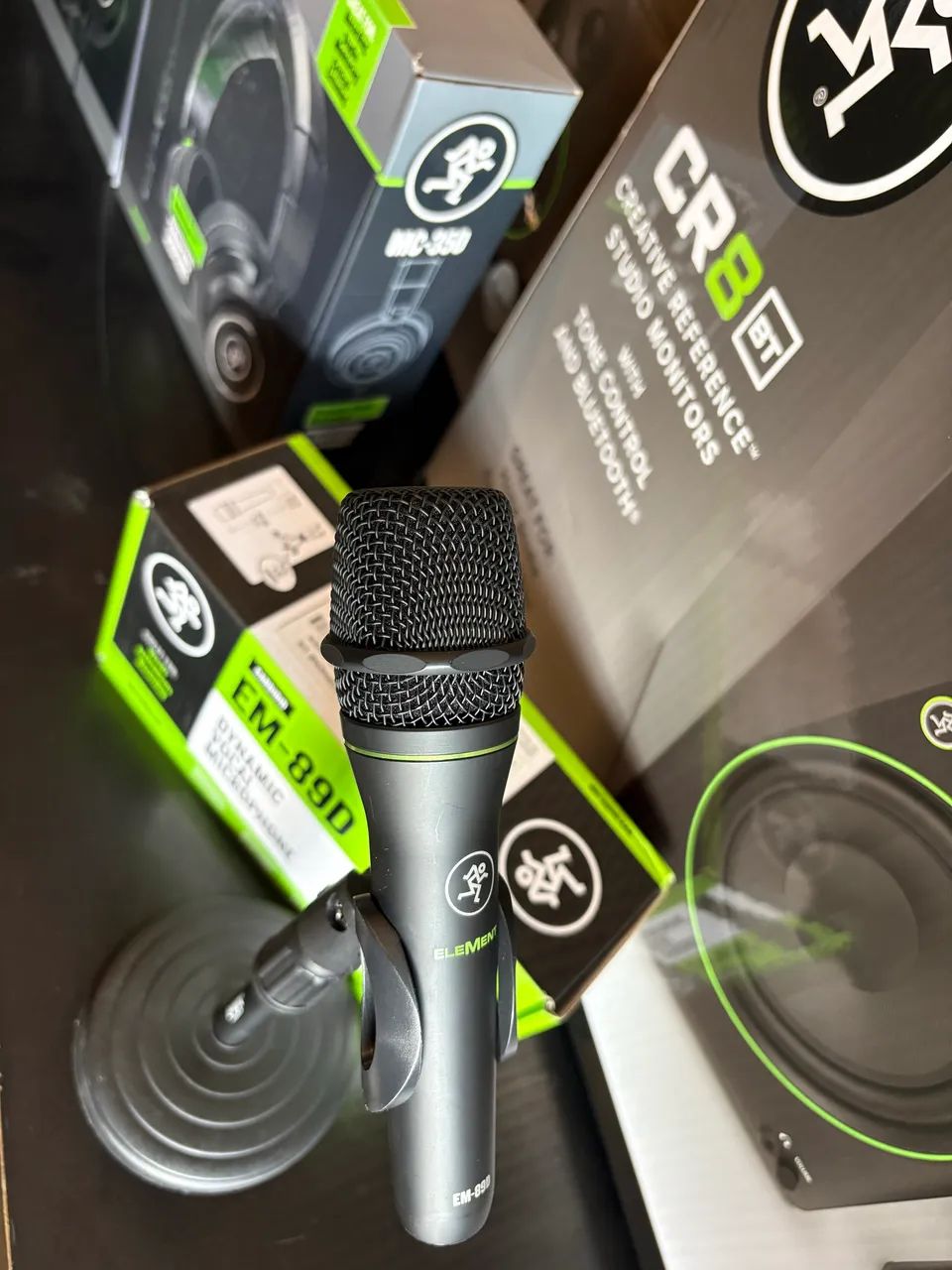 Microfone Dinâmico Profissional Em-89d Mackie Cor Preto E Verde - Foto 4