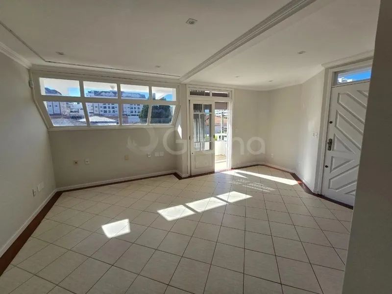 Casa residencial/comercial em Coqueiros com 4 quartos sendo 2 suítes - Foto 5