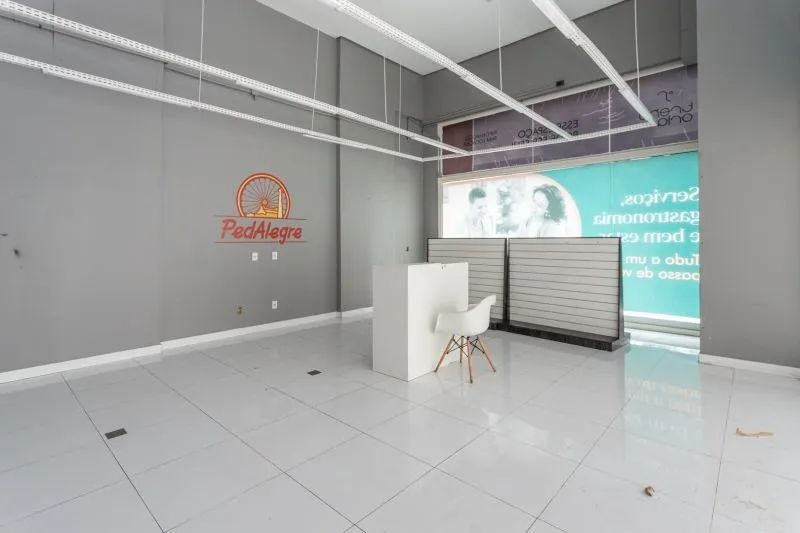 Ponto Comercial/Loja para Aluguel no Bairro Praia De Belas com 45m² de Área Útil - Foto 2