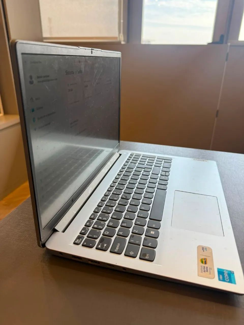 NOTEBOOK LENOVO IDEAPAD 1 15IAU7  - Foto 2