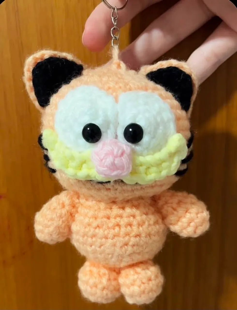 chaveiro do garfield de crochê 