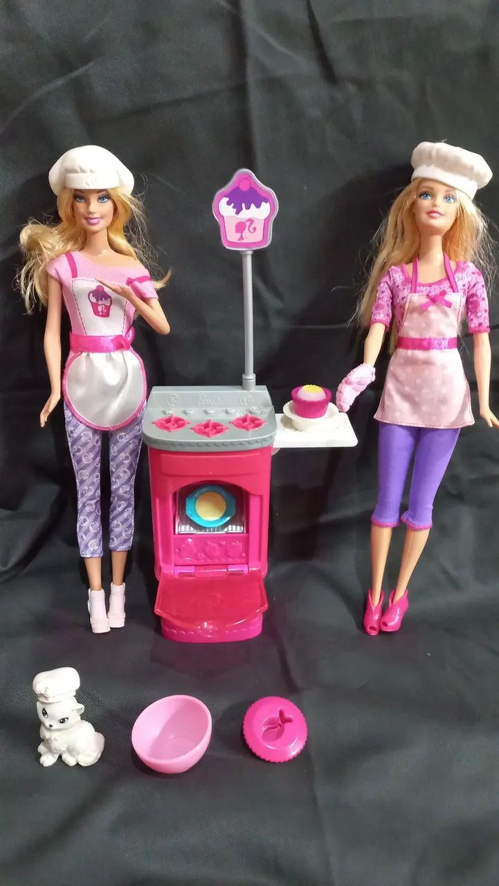 Coleção bonecas barbies confeiteira.