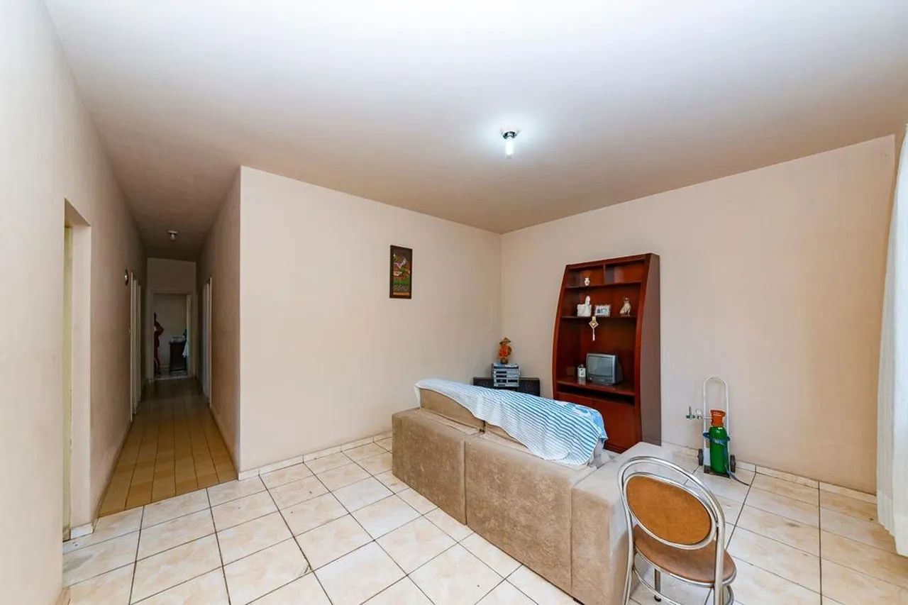 Casa à Venda - Ermelinda, 3 Quartos, 240 m2
