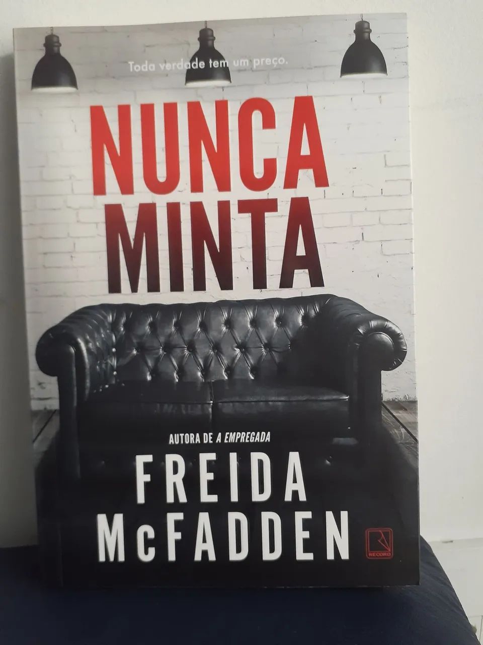 Freida Mcfadden 