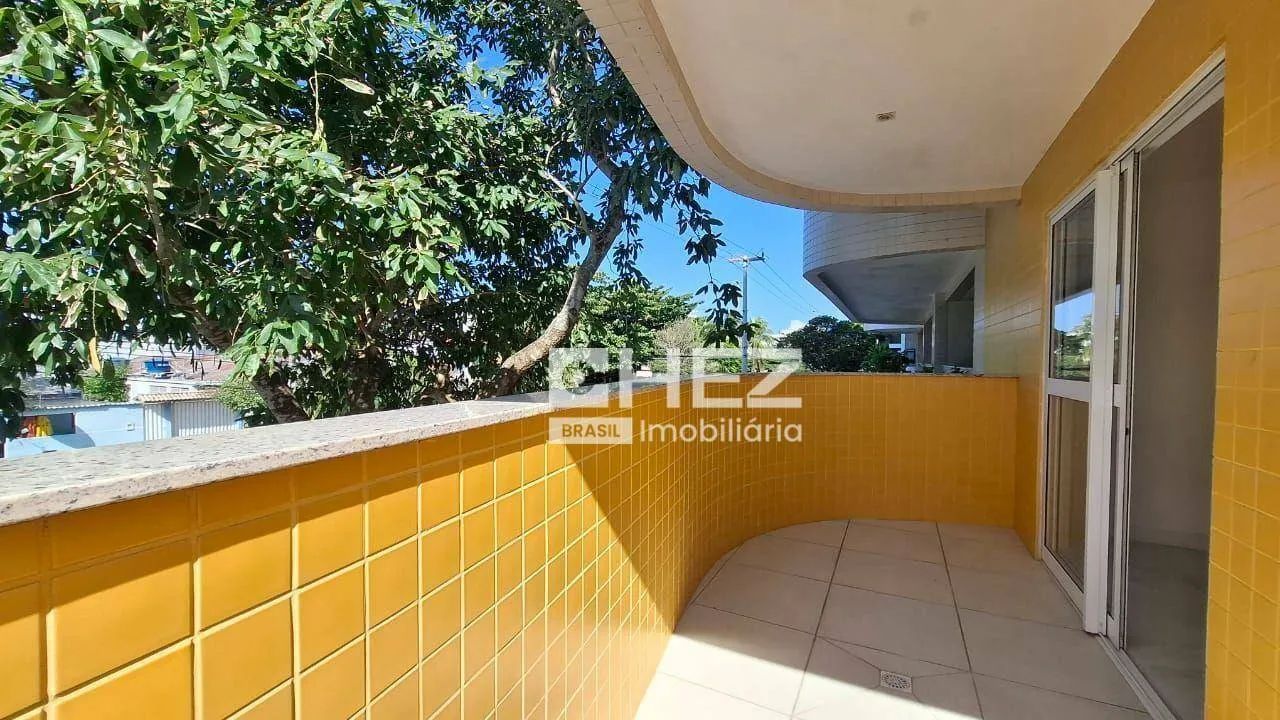 Apartamento Amplo no Braga com 1 Suíte e Condomínio com Lazer