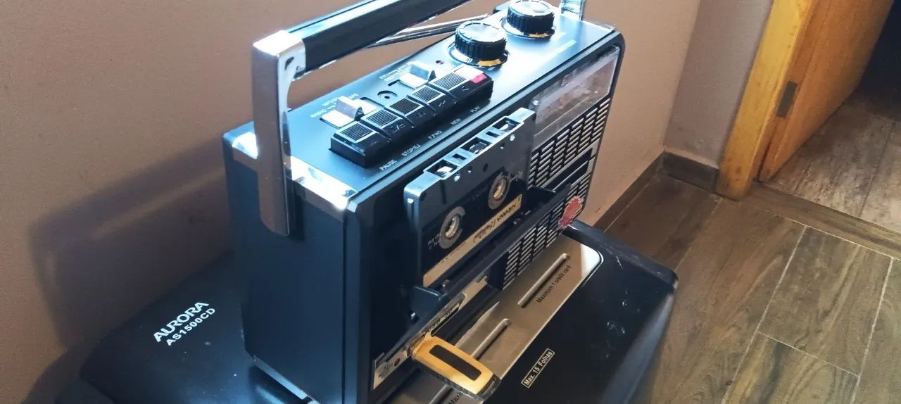 Rádio toca fitas  - Foto 4
