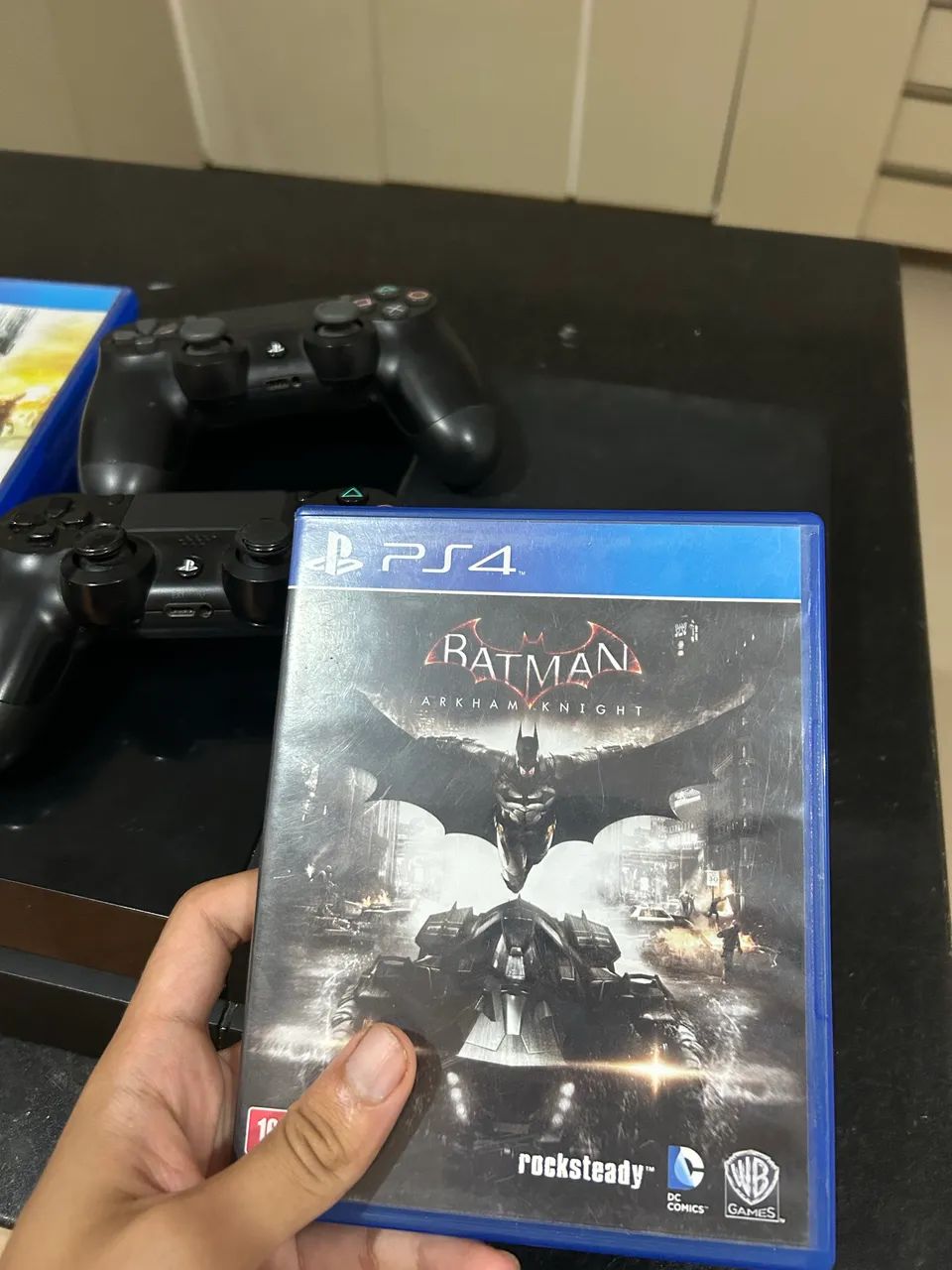 Vendo jogo Batman Arkham knight